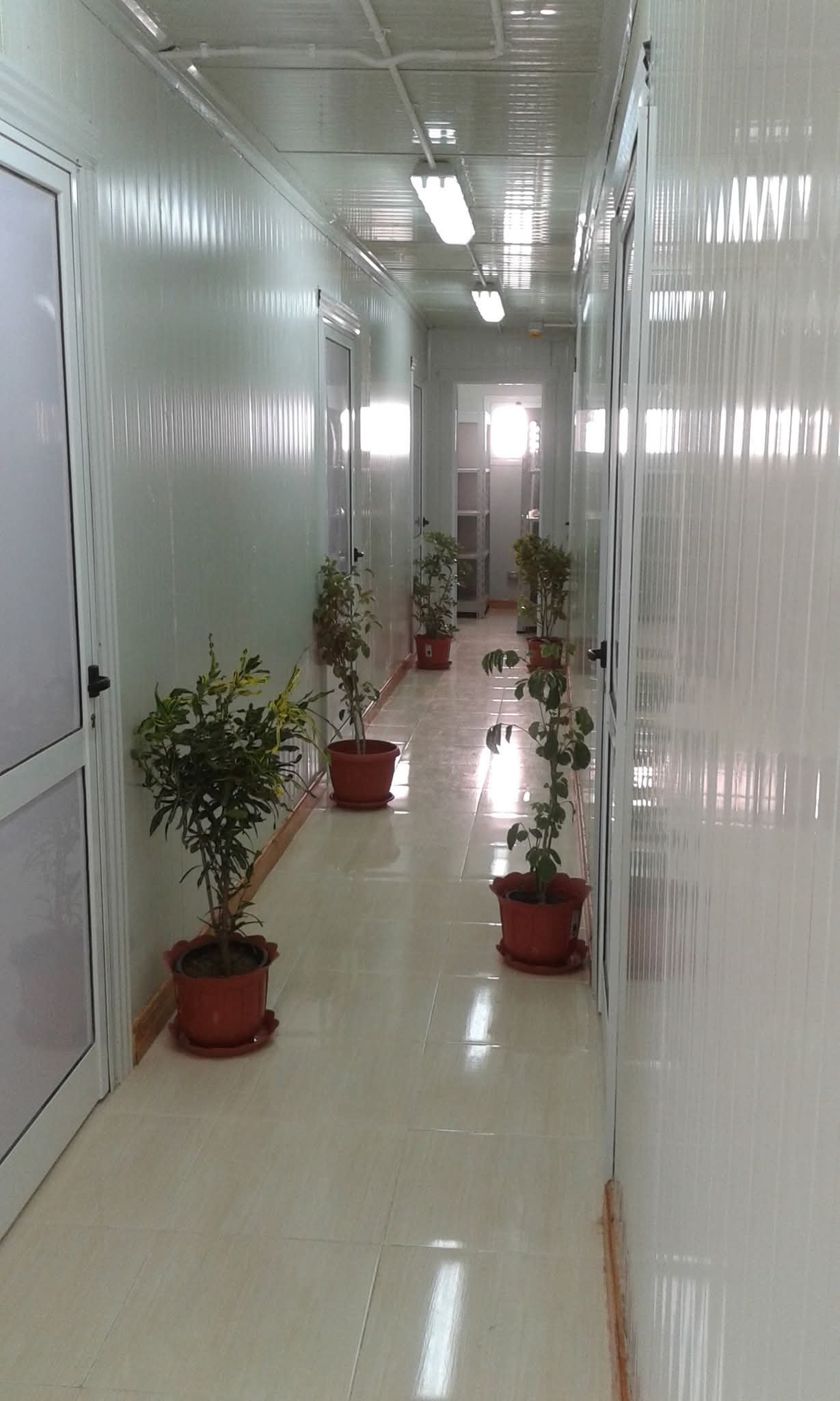 مبنى حديث بالساندوتش بانل