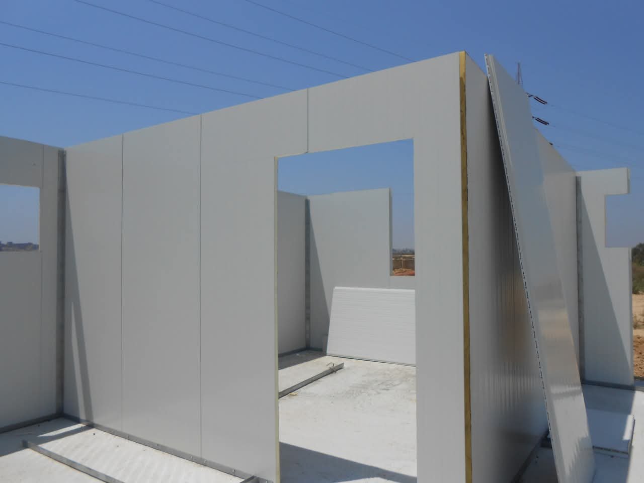 ساندوتش بانل عالي الجودة في ظهران الخبر للحفاظ على راحة الأماكن الداخلية.