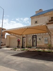 مظلات ساندوتش بانل بأعلى المعايير من حيث الجودة والمتانة.